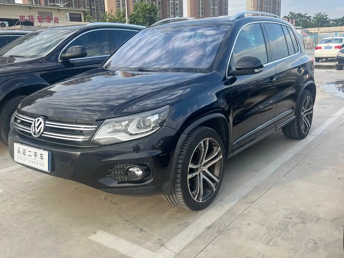 VOLKSWAGEN TIGUAN 2014