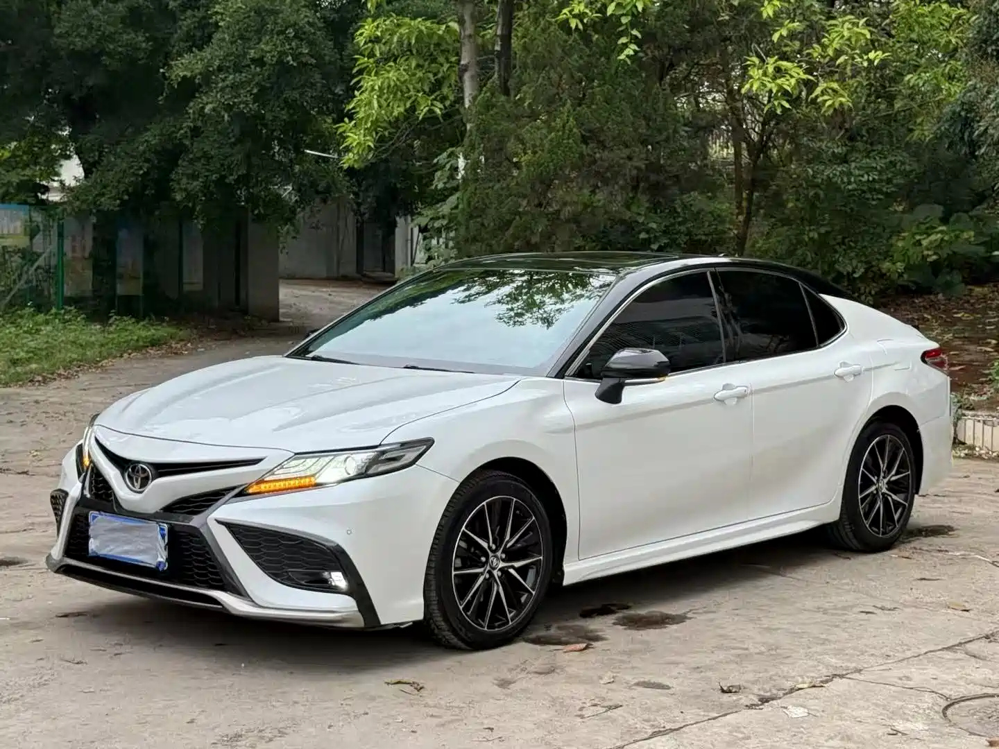 TOYOTA CAMRY 2021