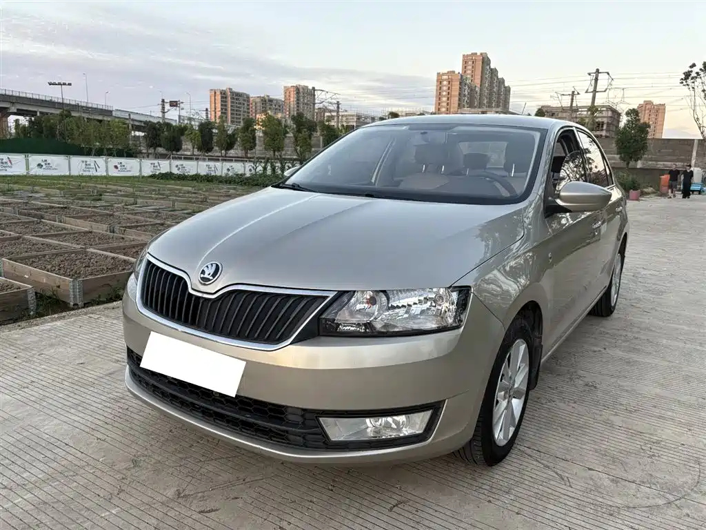 SKODA RAPID