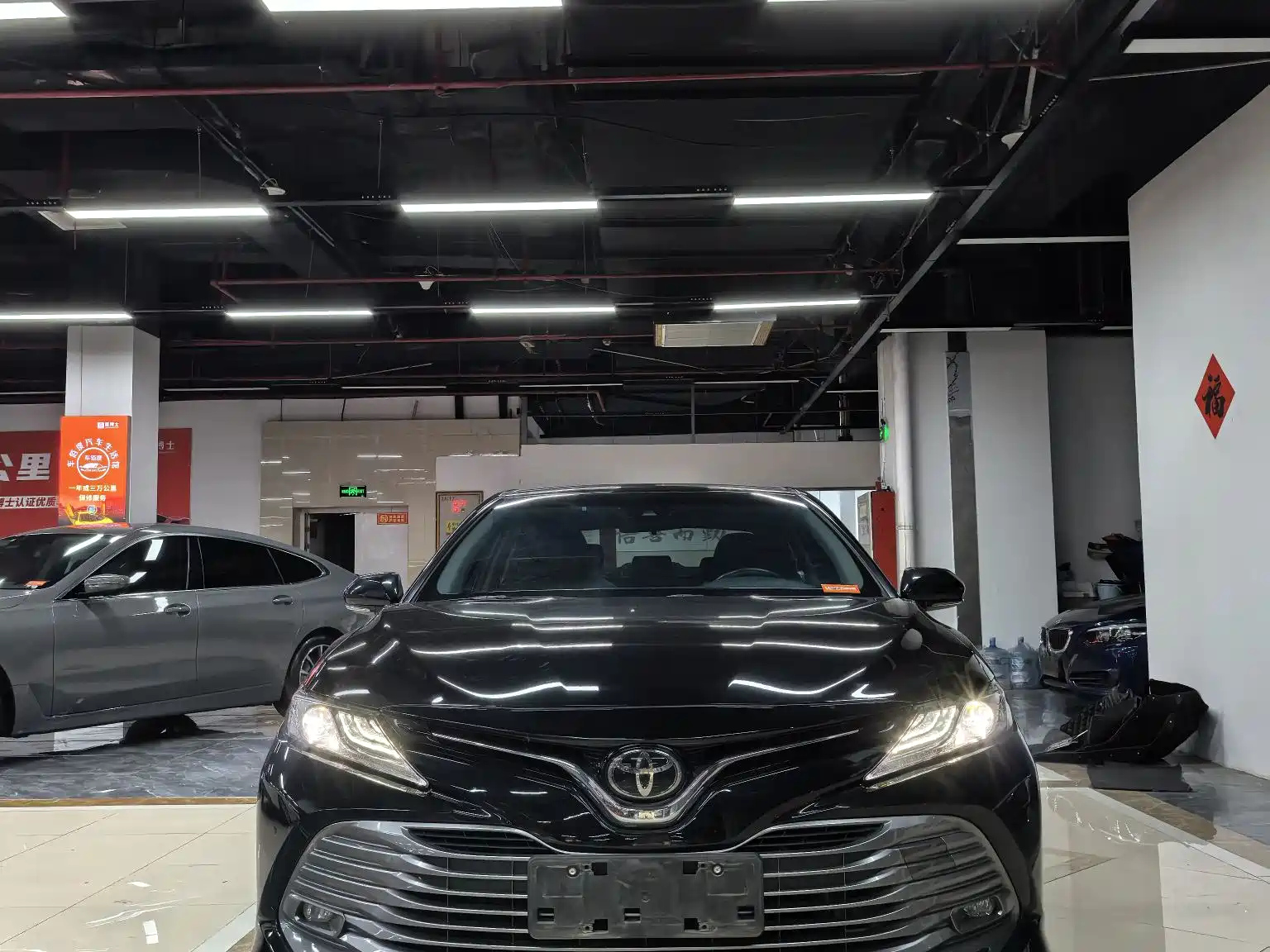 TOYOTA CAMRY 2019