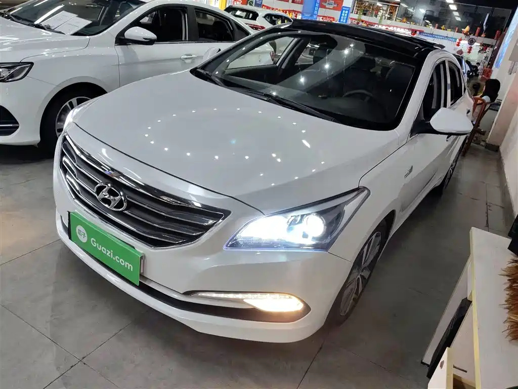 HYUNDAI MISTRA 2016