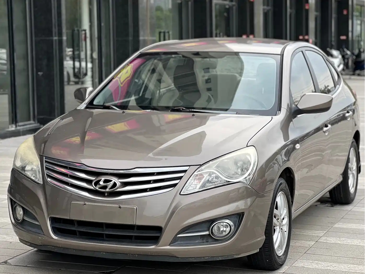 HYUNDAI CELESTA 2011