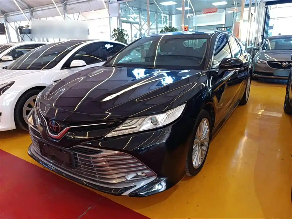 TOYOTA CAMRY 2018