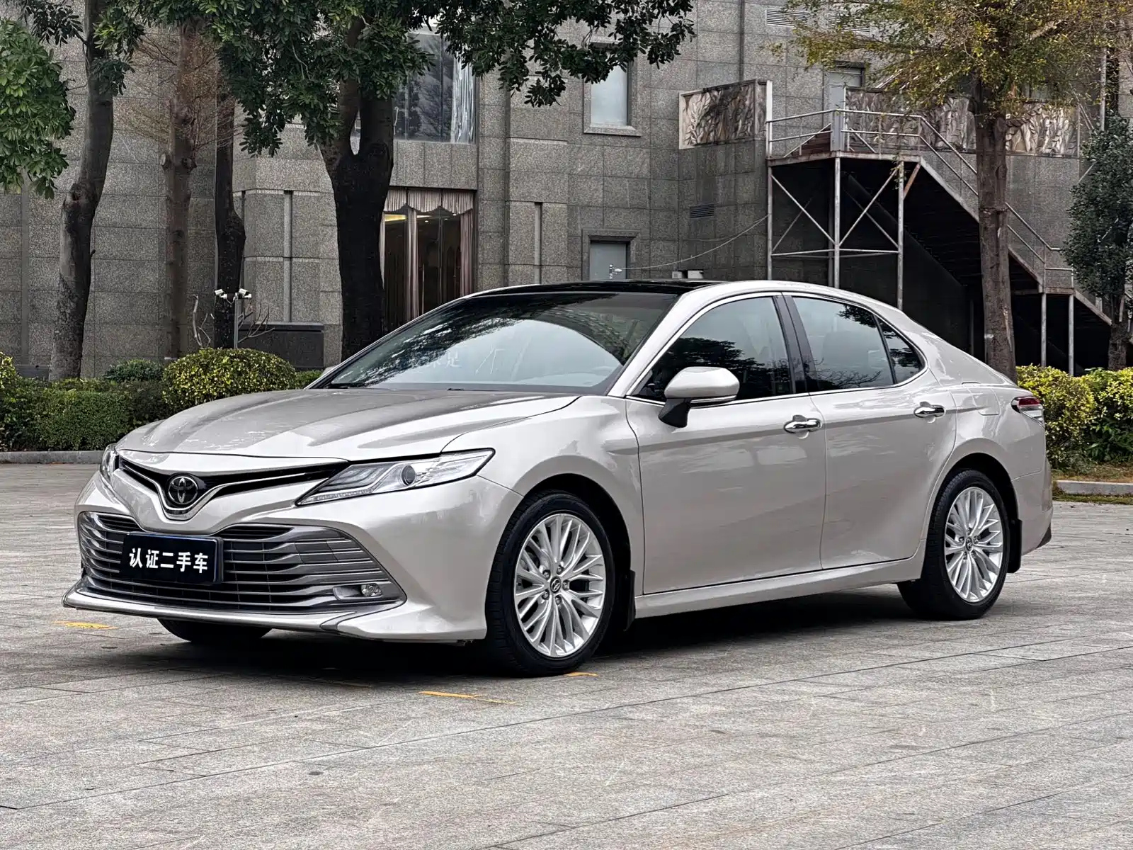 TOYOTA CAMRY 2019