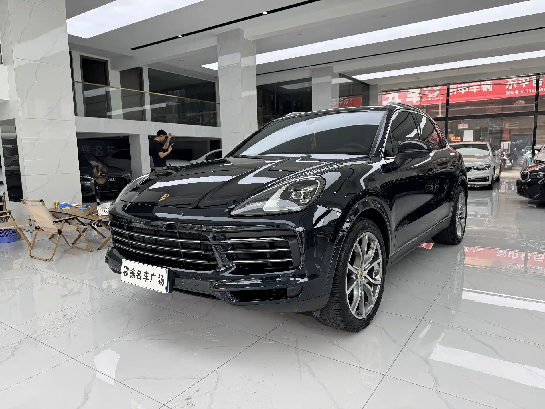 PORSCHE CAYENNE