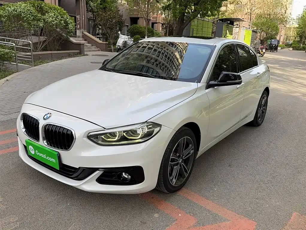 BMW 1-SERIES 2018