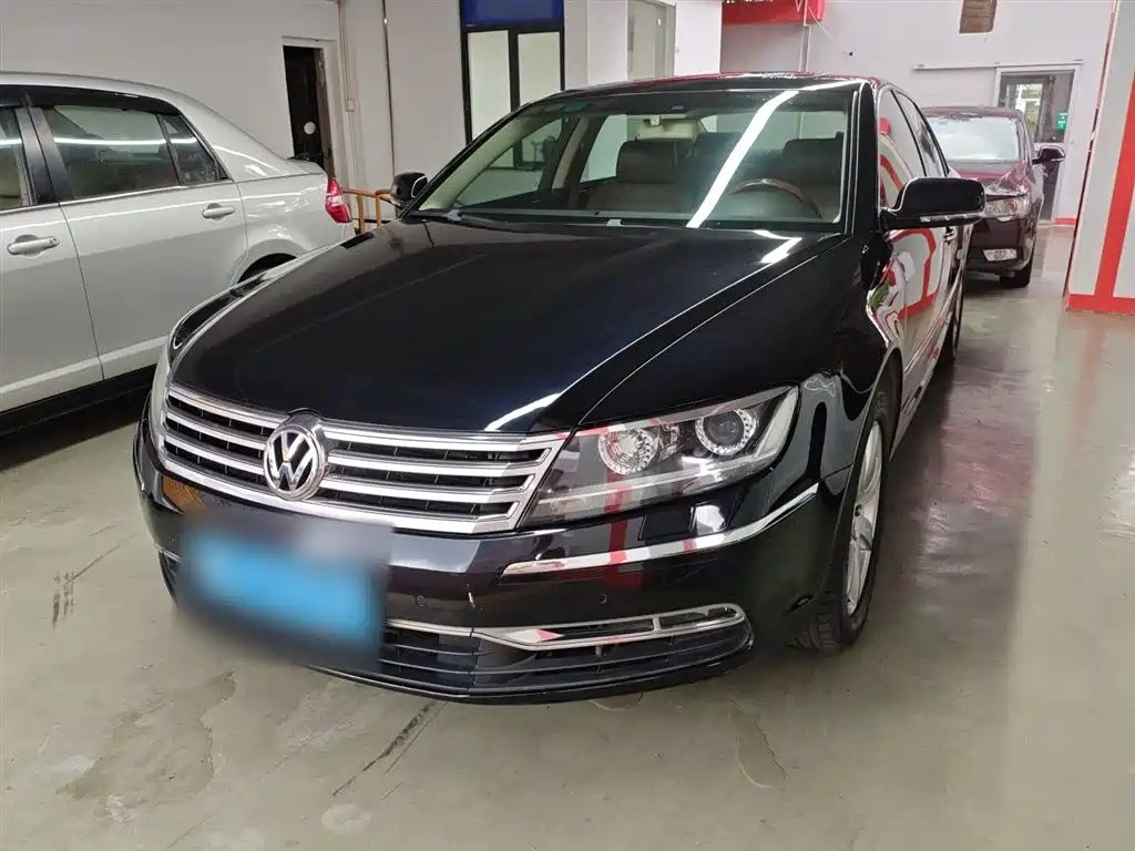 VOLKSWAGEN PHAETON 2012