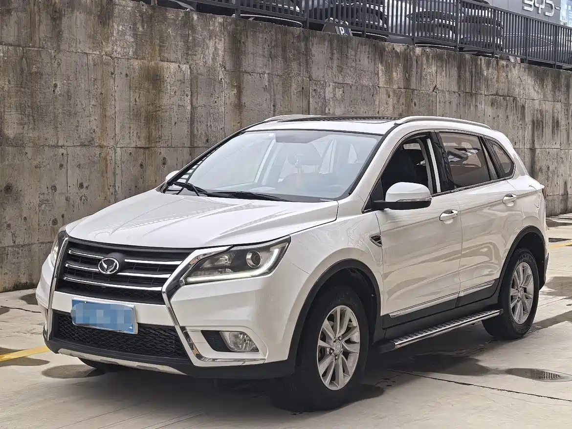 BAIC S6 2017