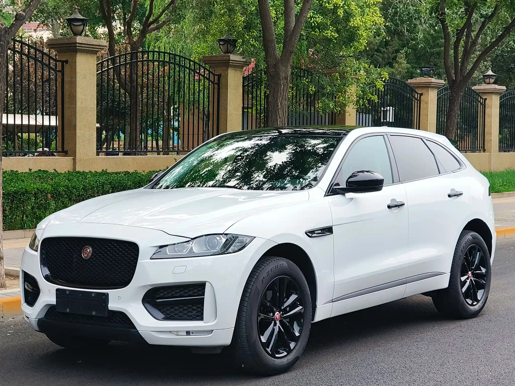 JAGUAR F-PACE 2018