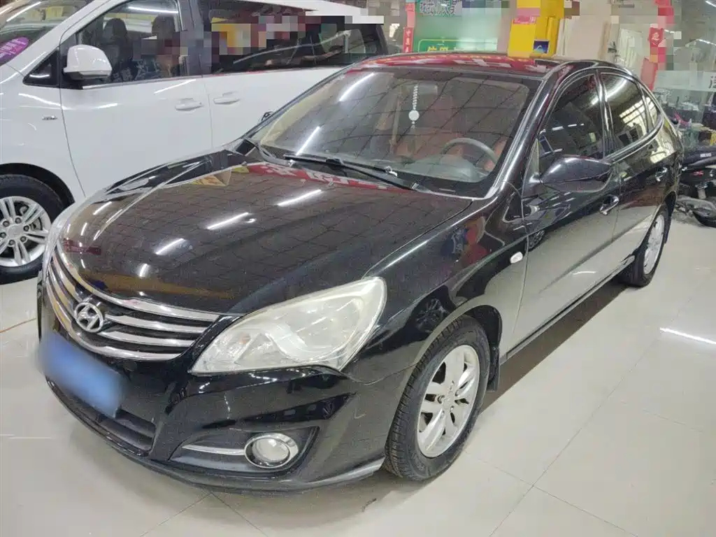 HYUNDAI CELESTA 2011
