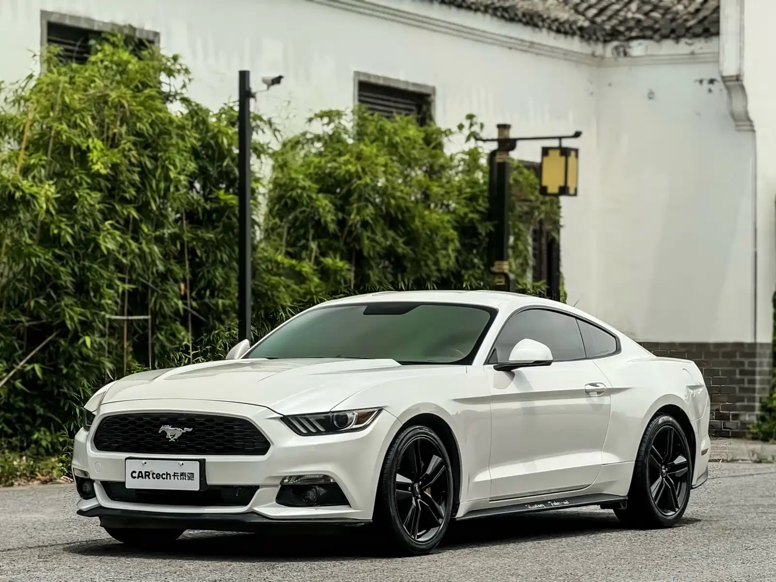 FORD MUSTANG 2017