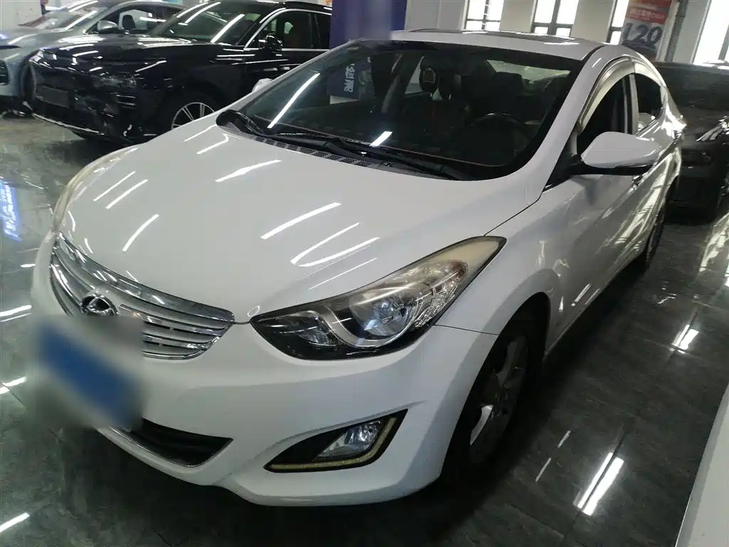 HYUNDAI ELANTRA 2012