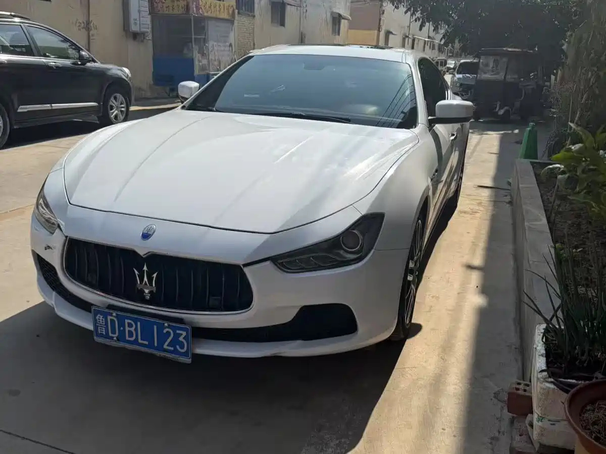 MASERATI GHIBLI 2014
