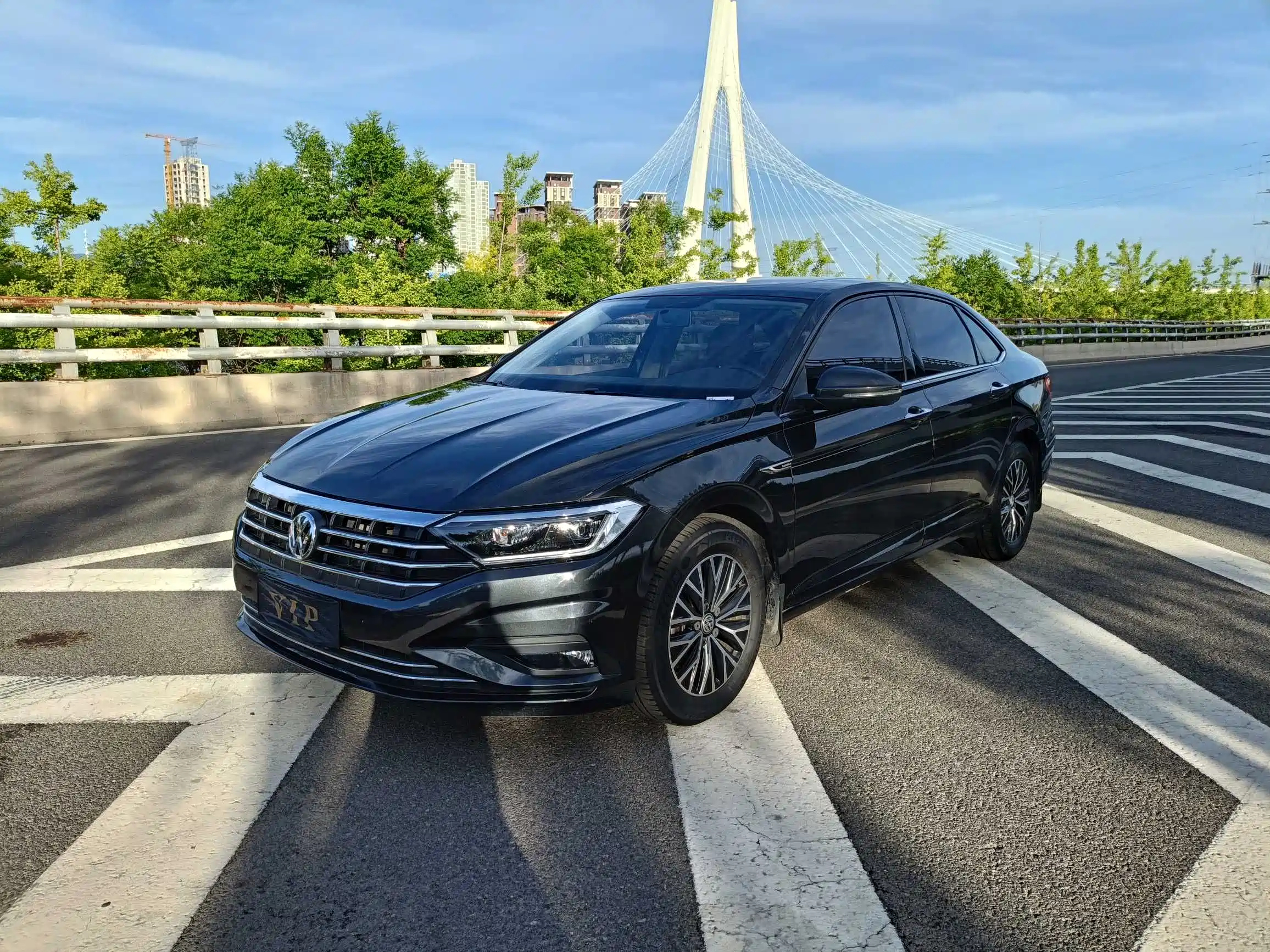 VOLKSWAGEN SAGITAR 2021