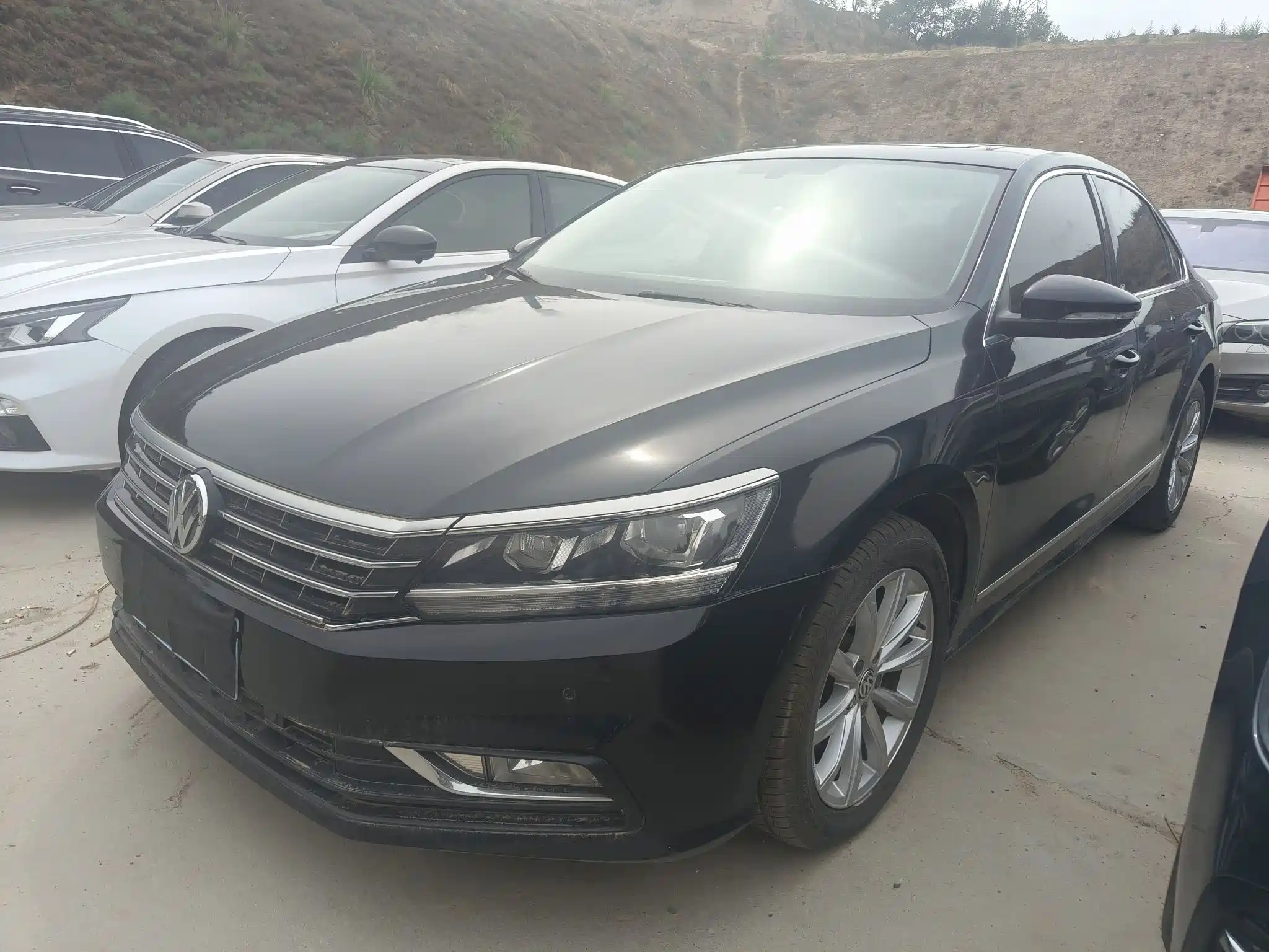 VOLKSWAGEN PASSAT 2017
