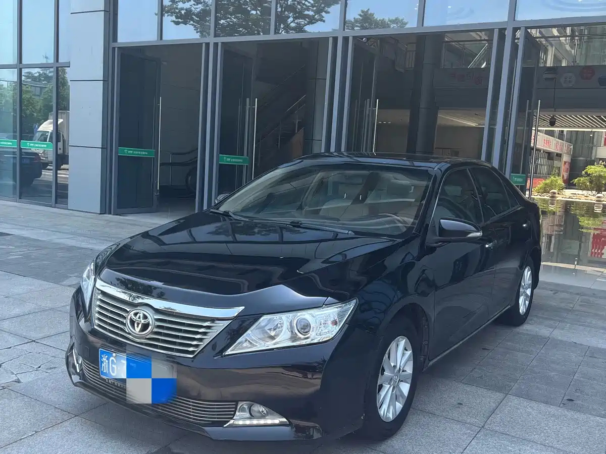 TOYOTA CAMRY 2013