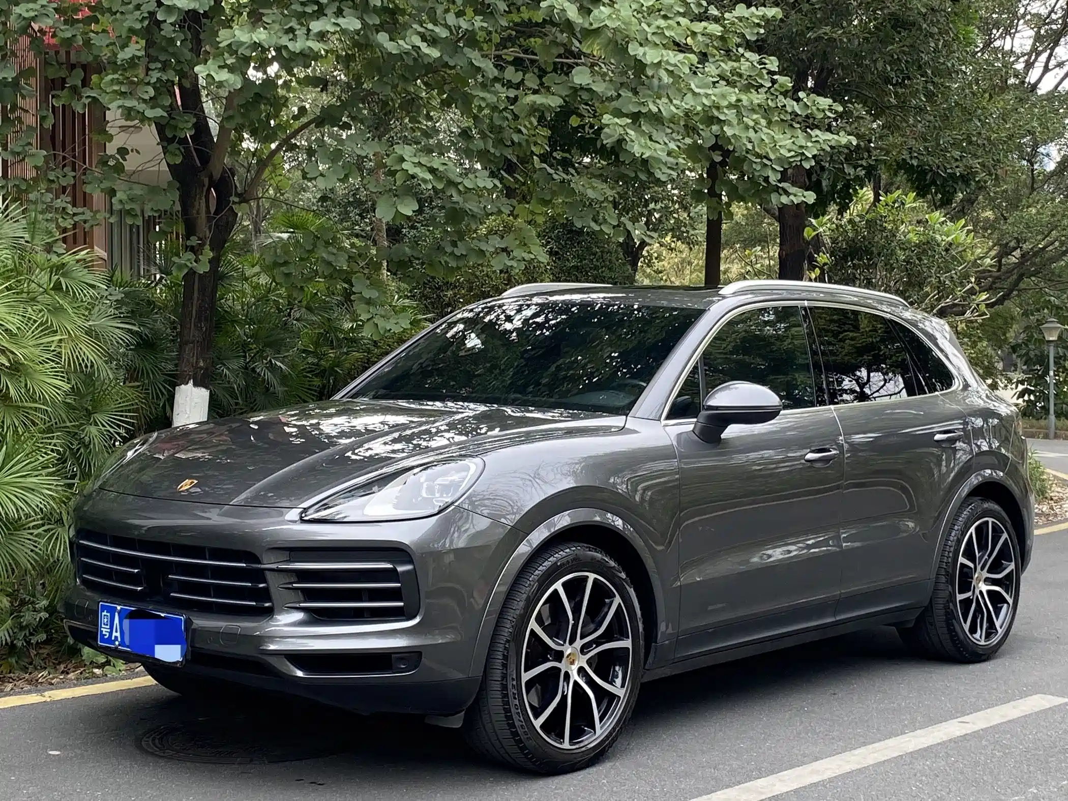 PORSCHE CAYENNE 2019