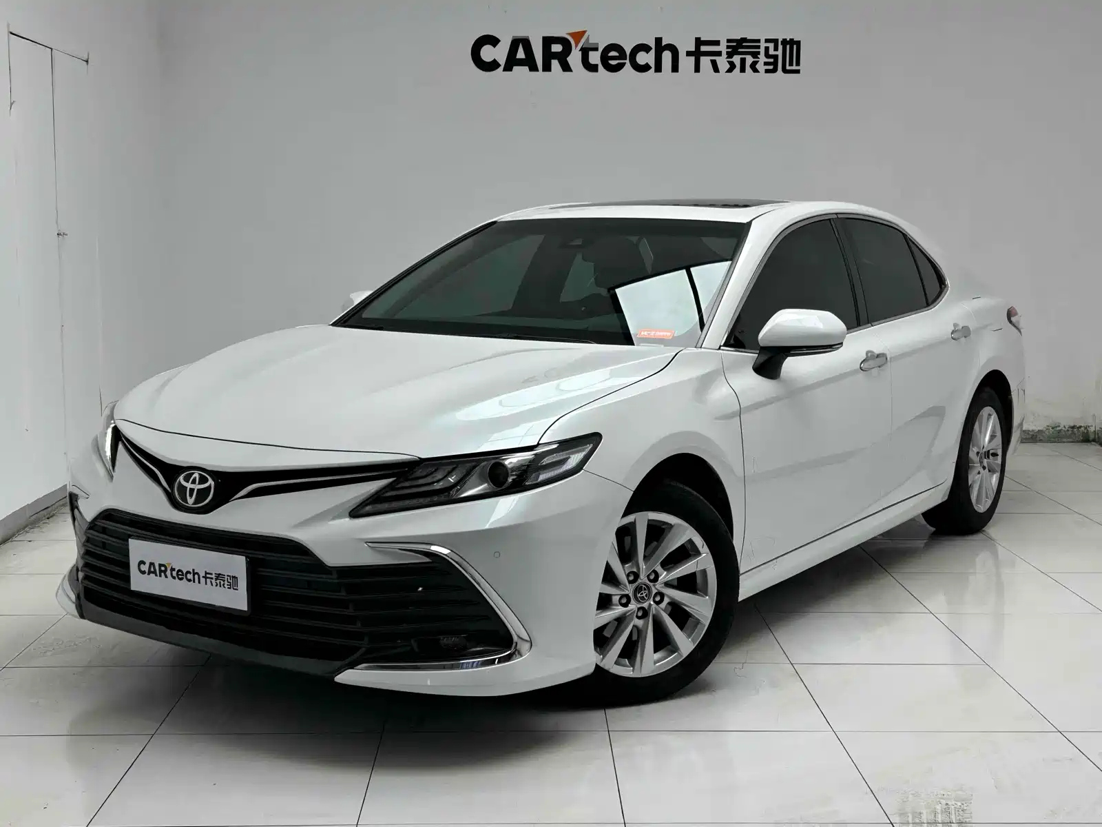 TOYOTA CAMRY 2021