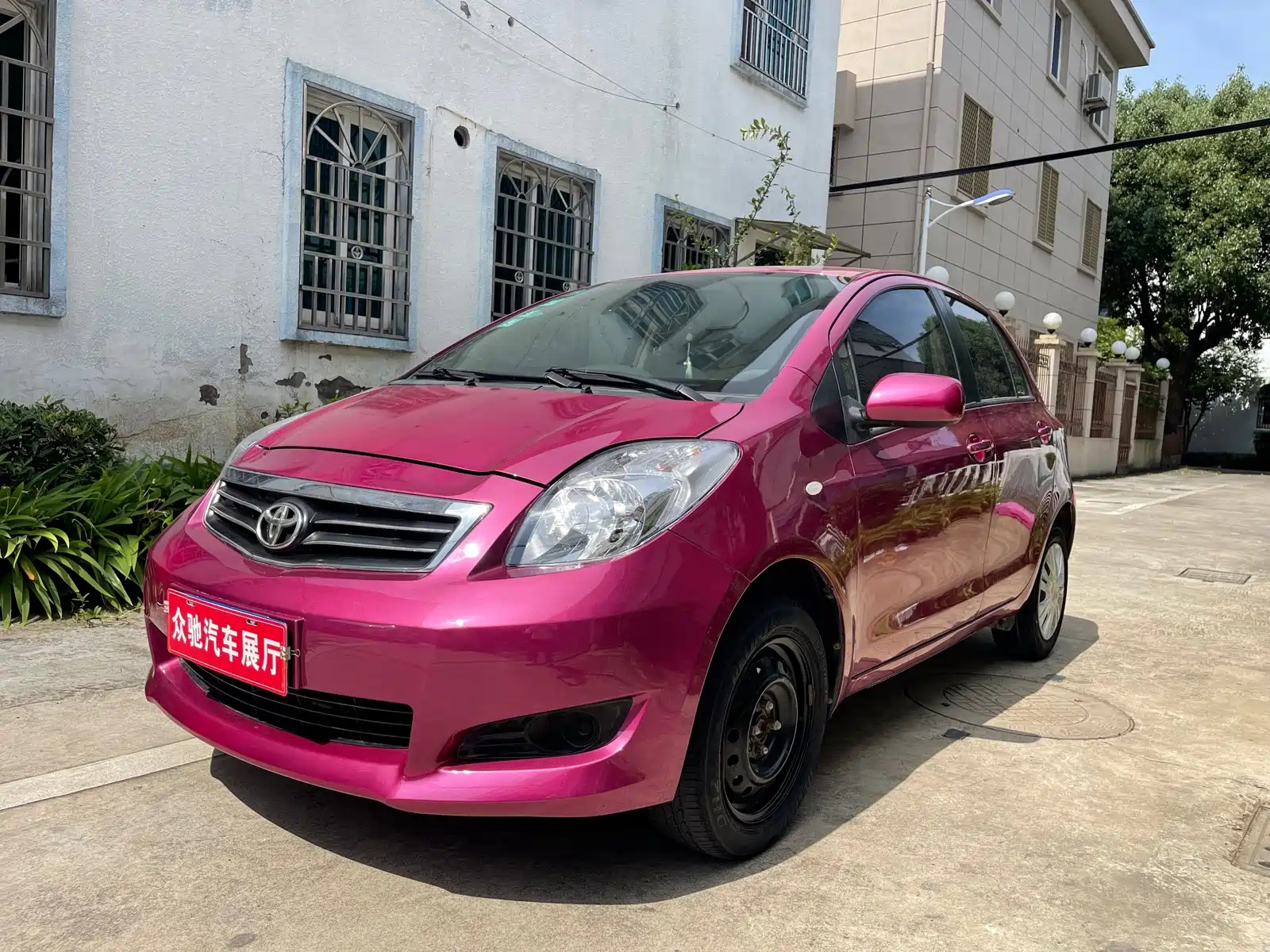 TOYOTA YARIS 2009