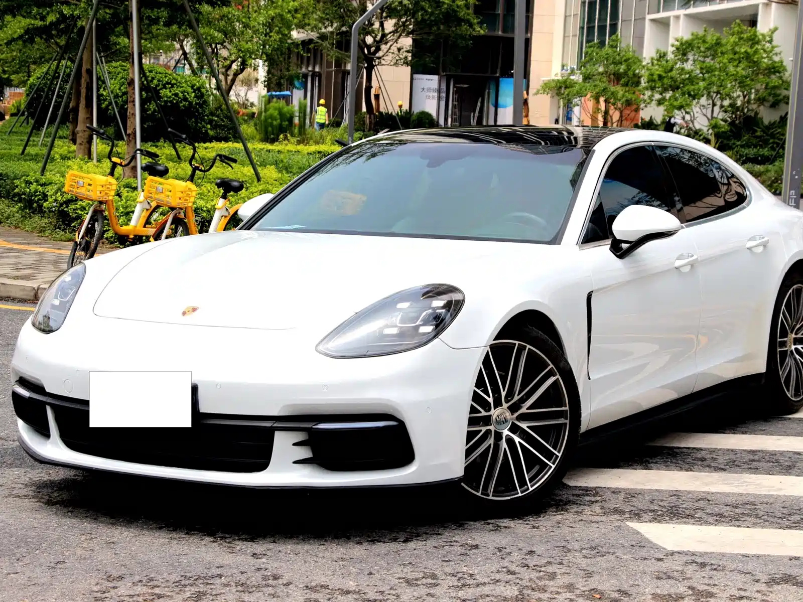 PORSCHE PANAMERA 2019