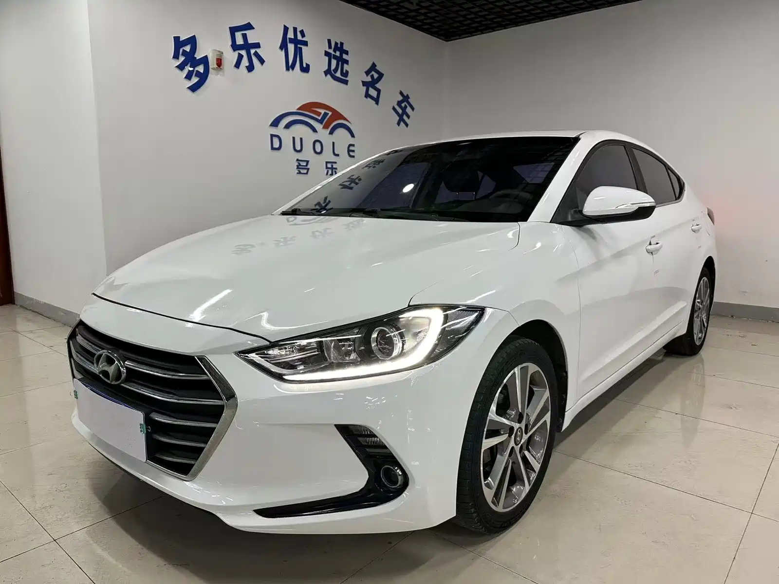 HYUNDAI ELANTRA 2016