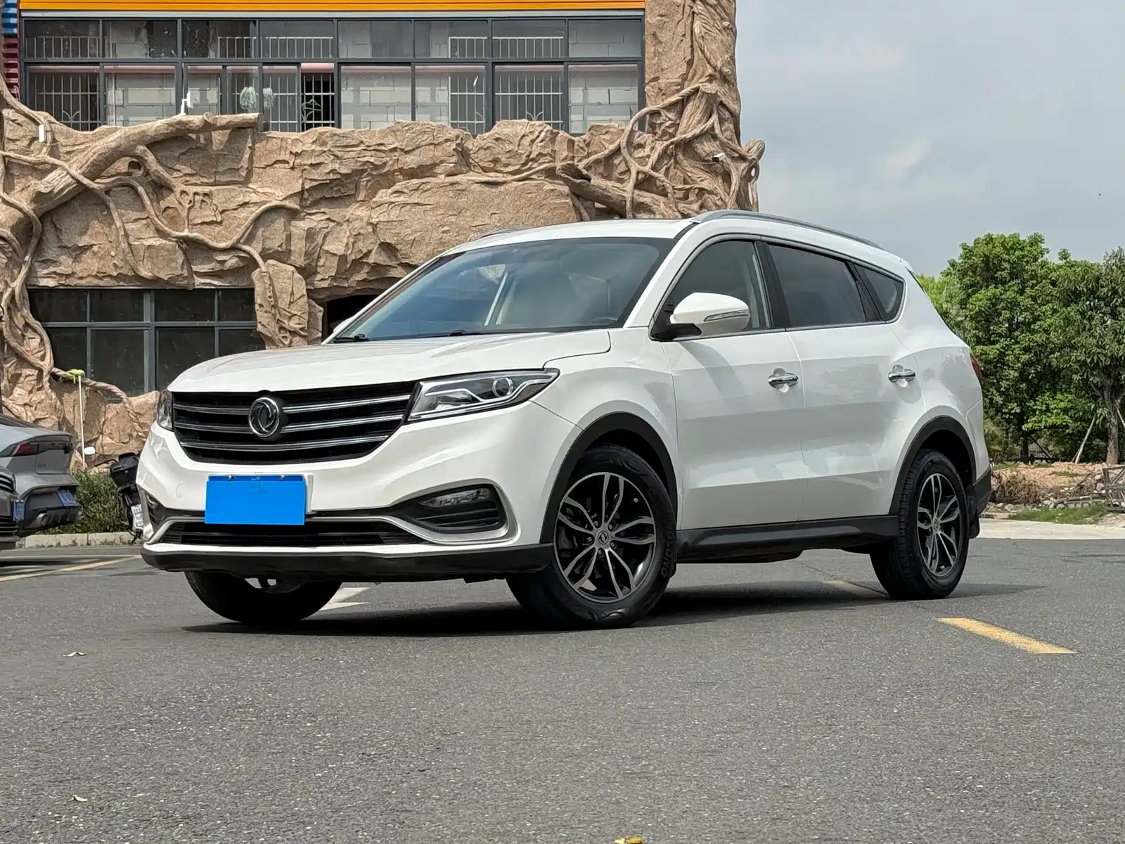 DONGFENG SCENERY 580