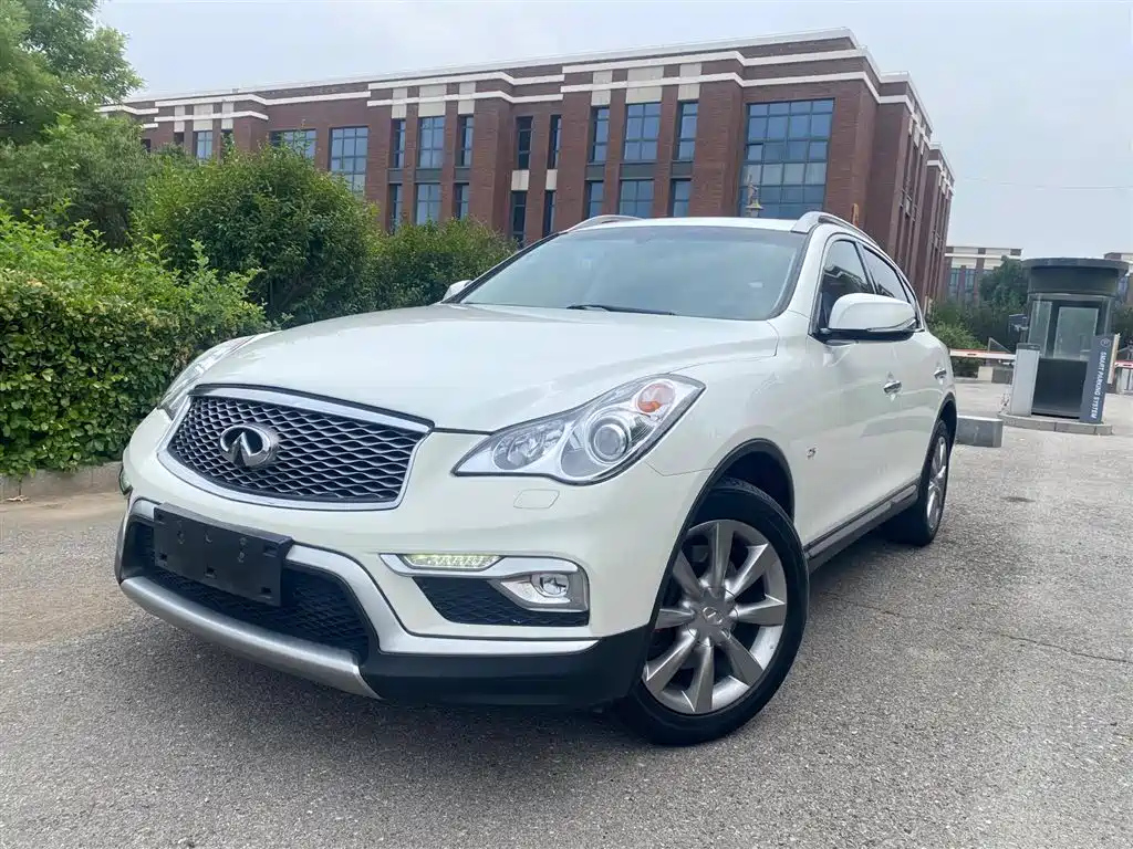 INFINITI QX50 2015