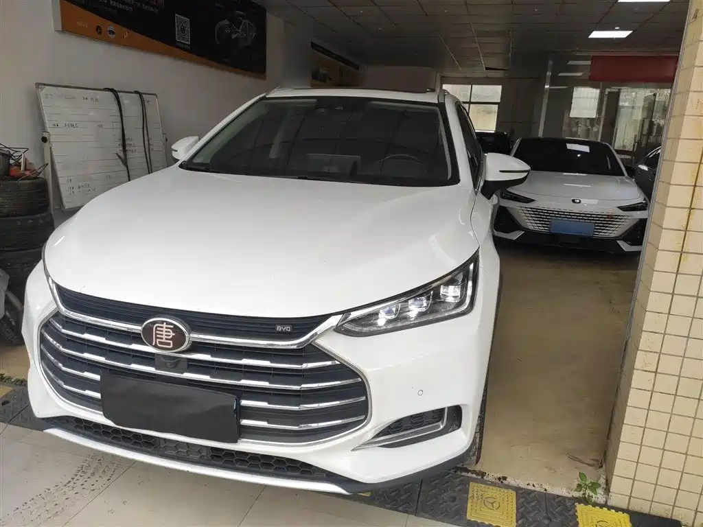 BYD TANG 2018