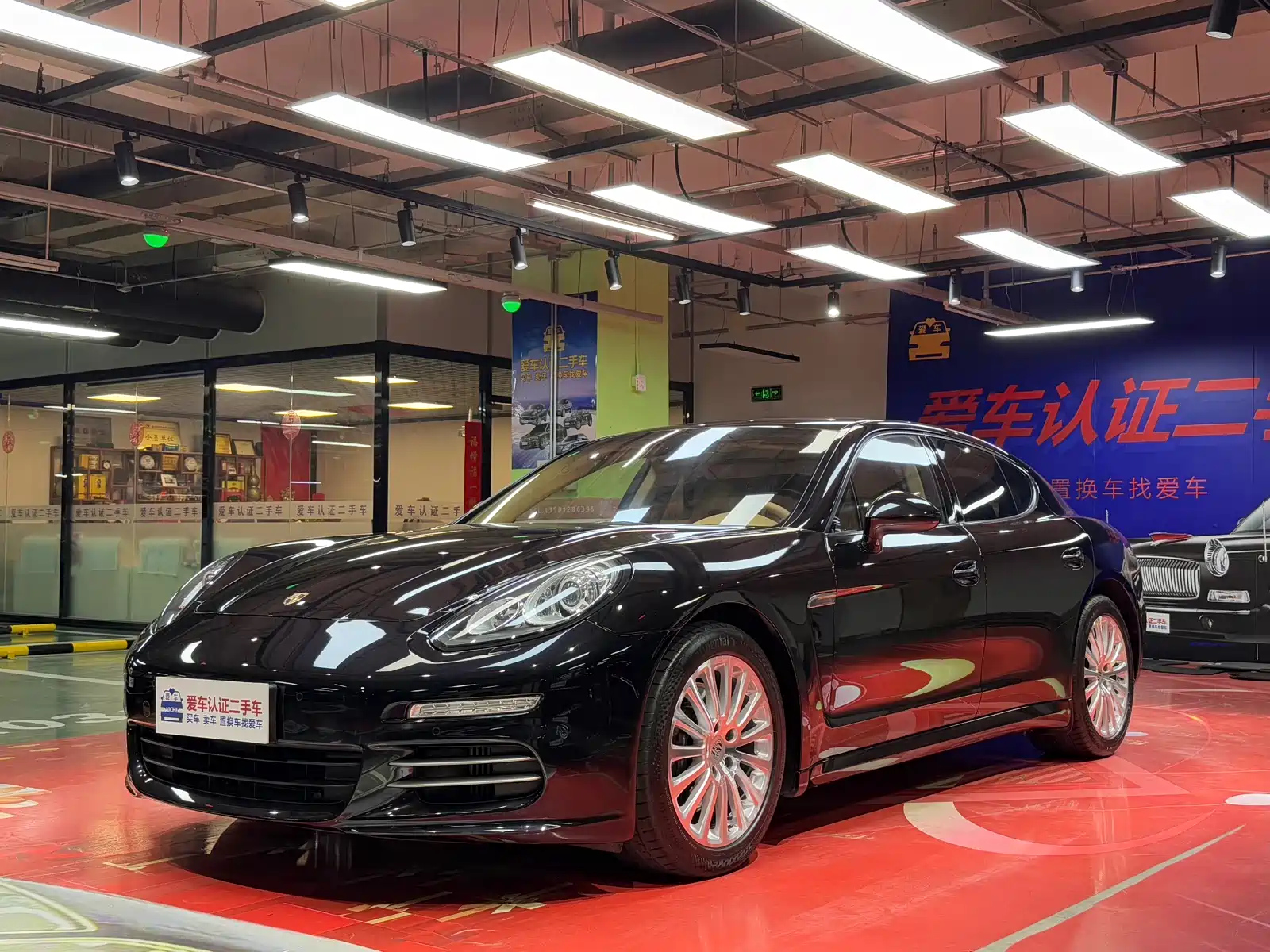 PORSCHE PANAMERA