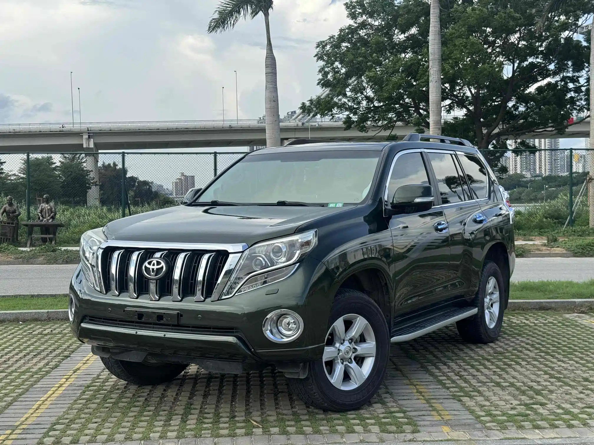 TOYOTA PRADO 2016
