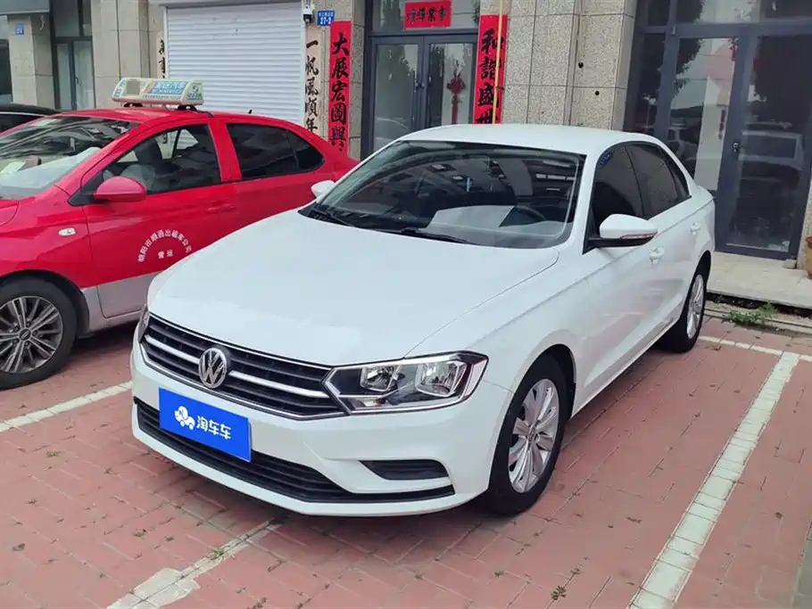 VOLKSWAGEN BORA 2019