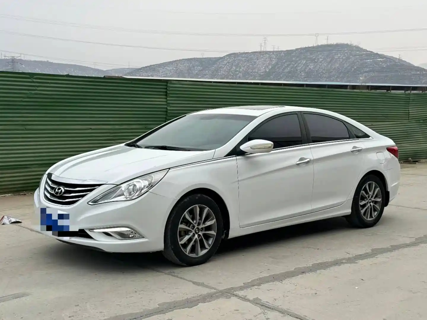 HYUNDAI SONATA