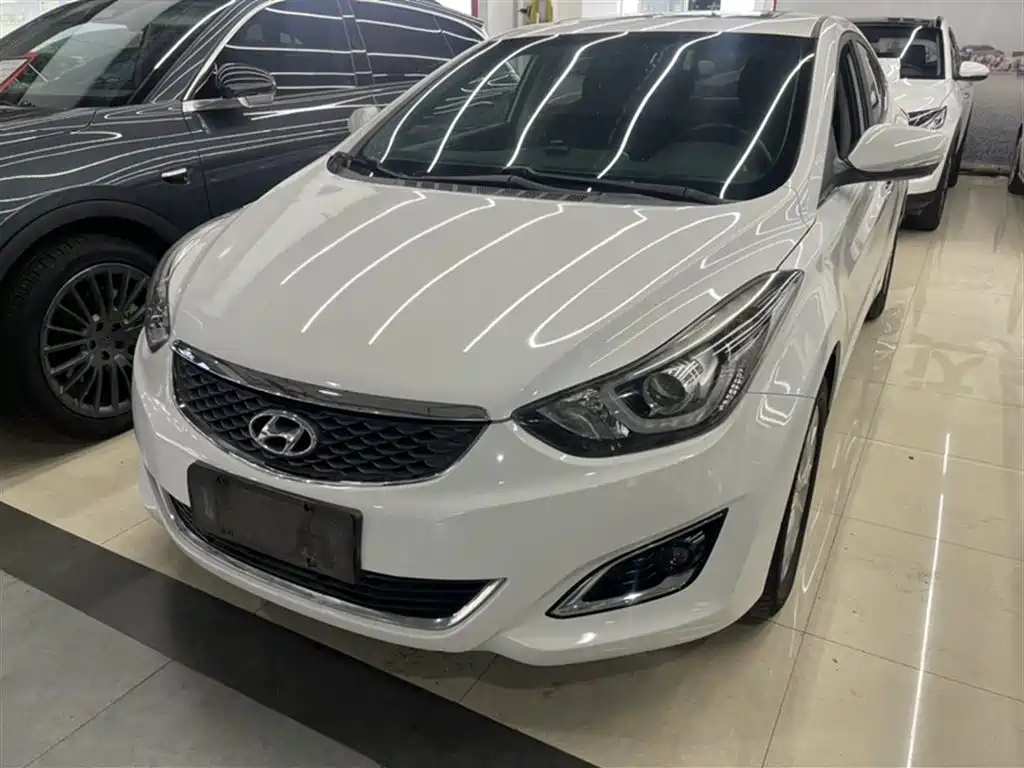 HYUNDAI ELANTRA 2016
