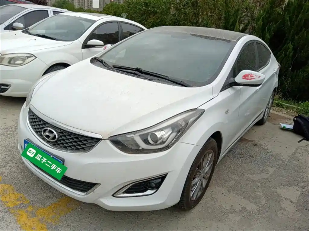 HYUNDAI ELANTRA 2016