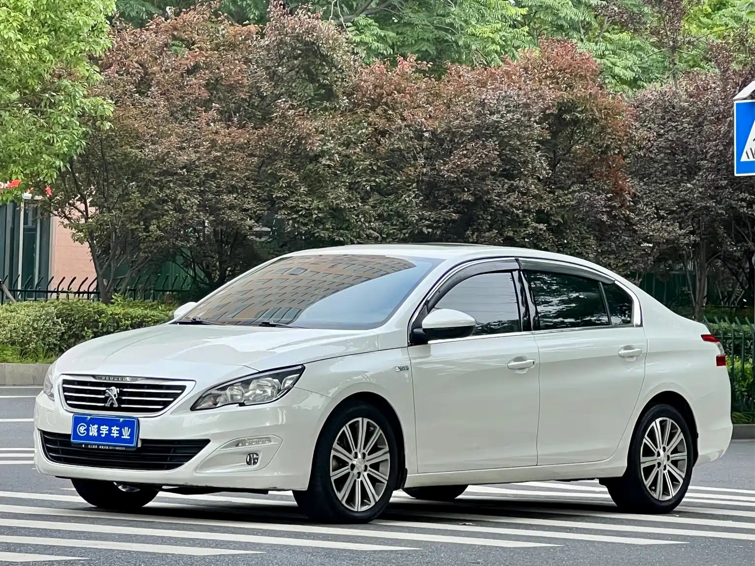 PEUGEOT 408 2016