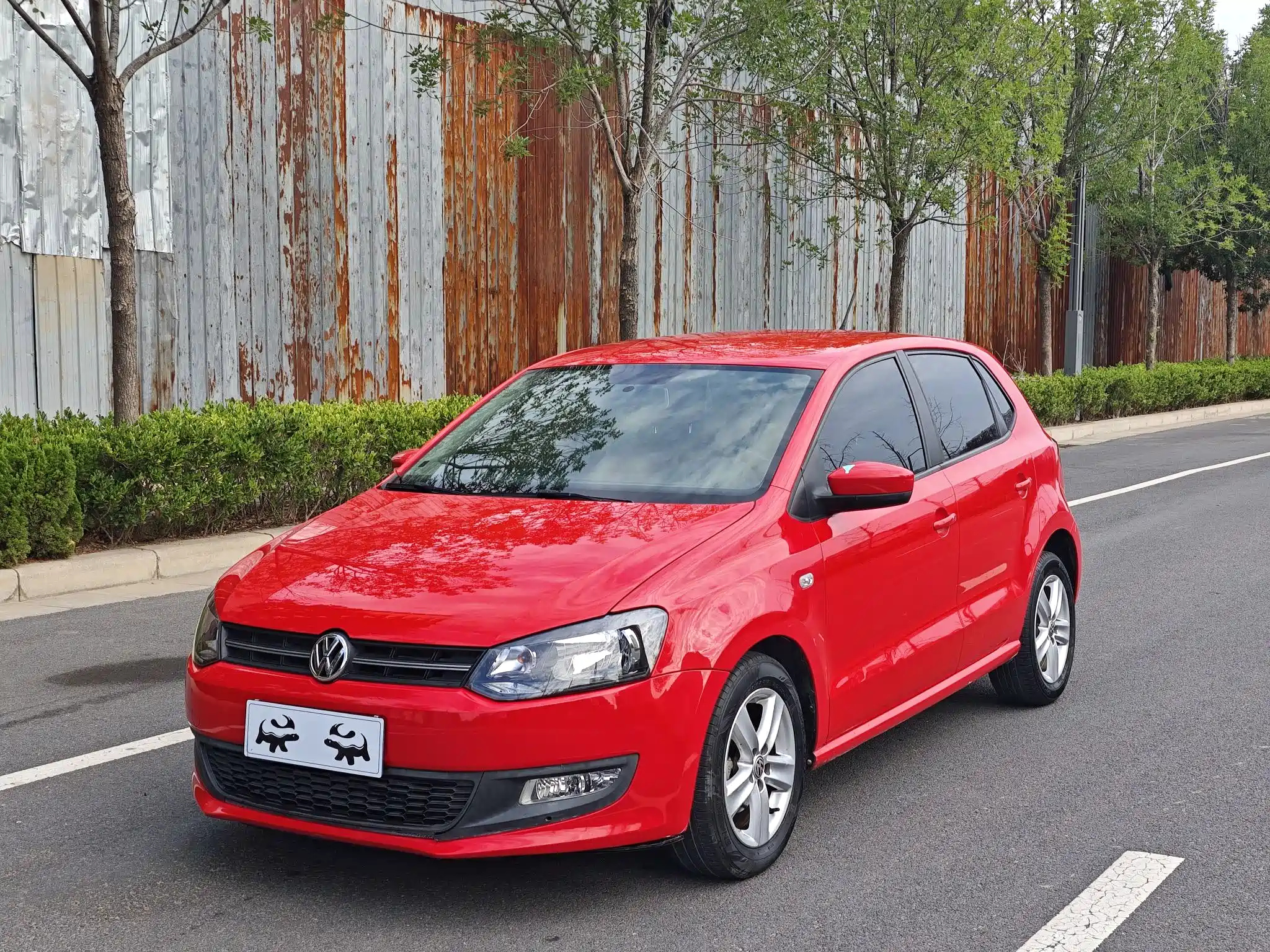 VOLKSWAGEN POLO 2011