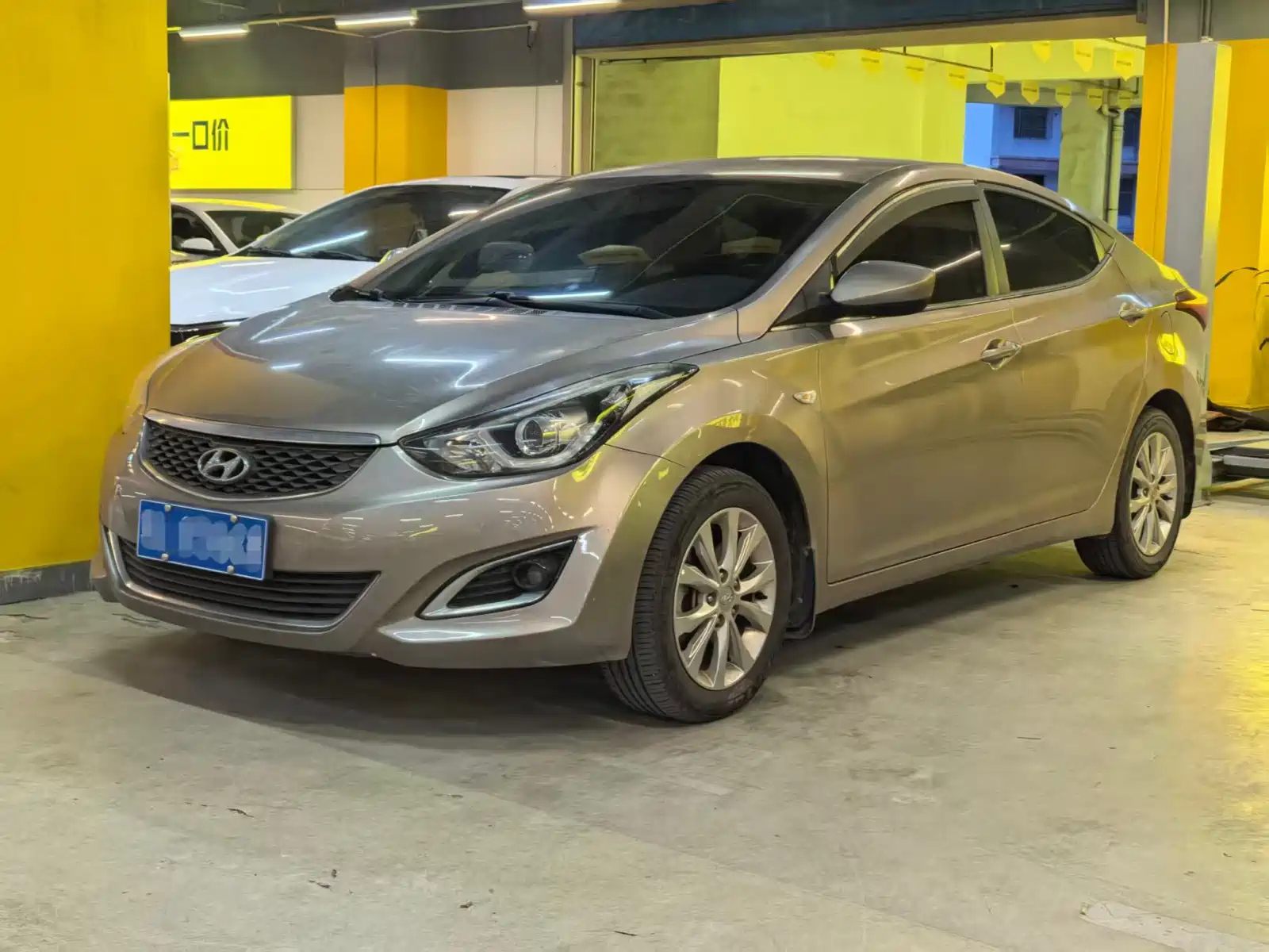 HYUNDAI ELANTRA 2016