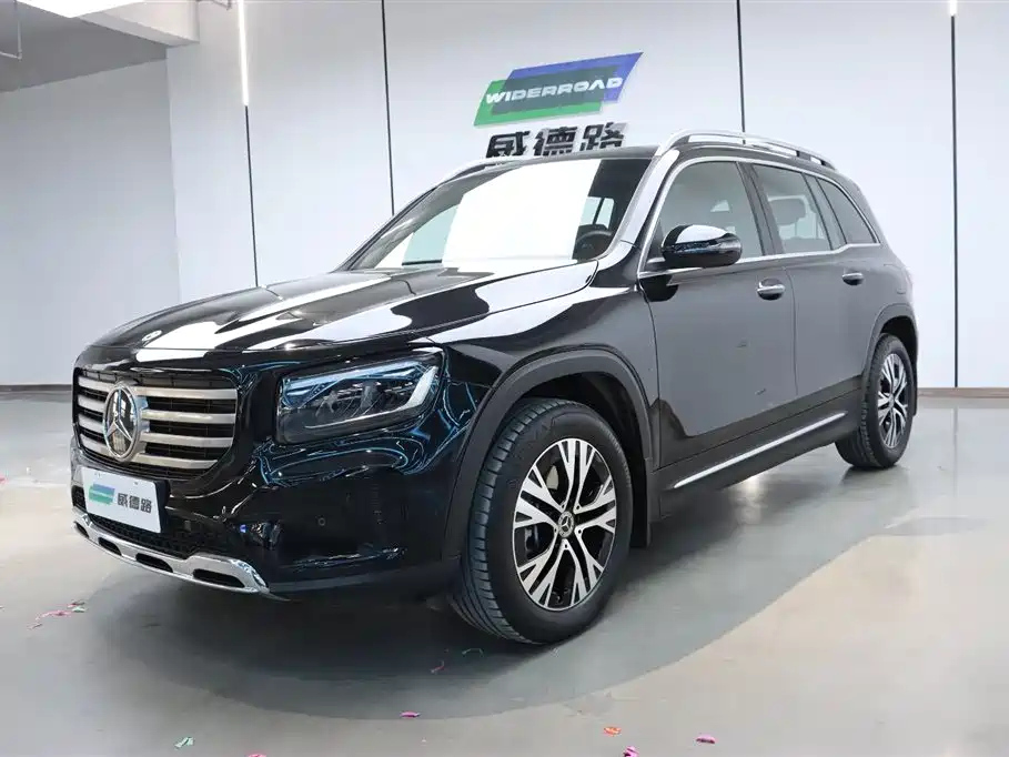 MERCEDES BENZ GLB 2024