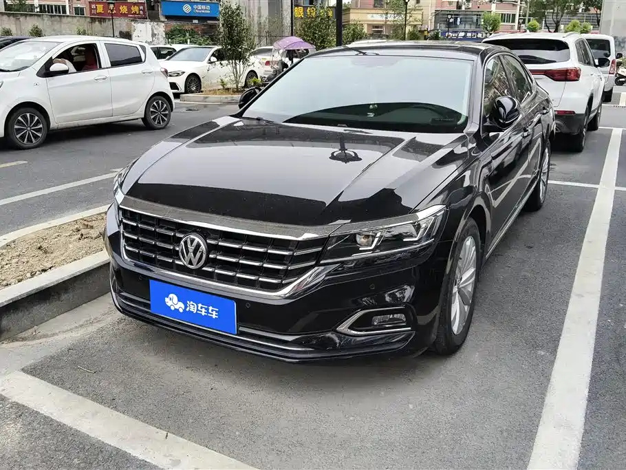 VOLKSWAGEN PASSAT 2020