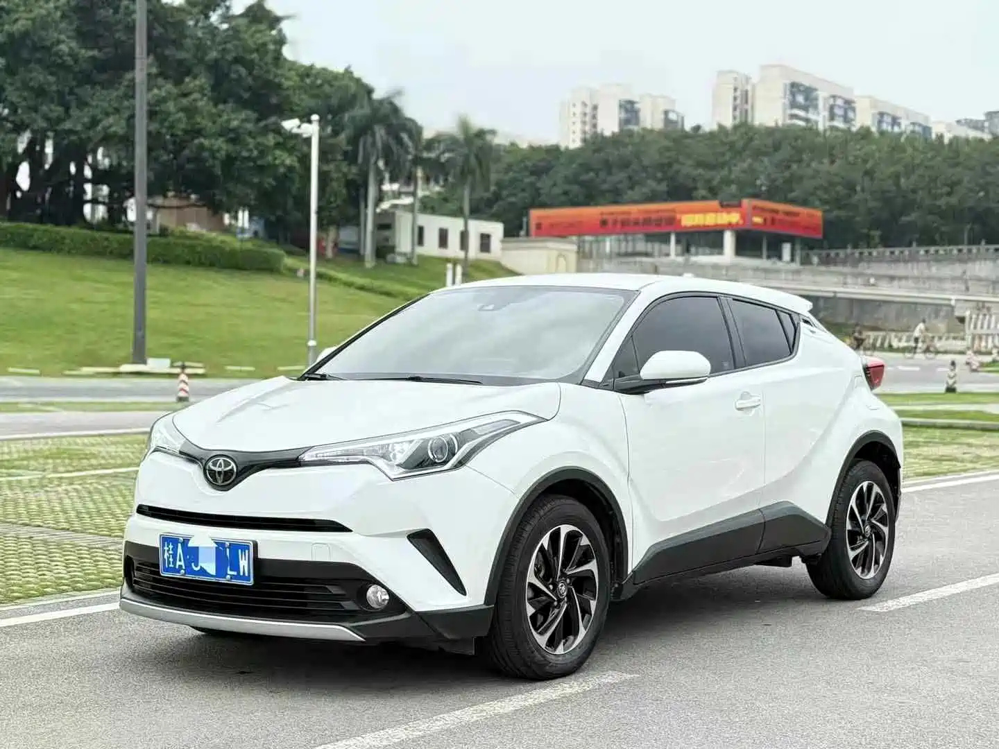 TOYOTA IZOA 2018