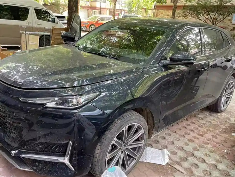 CHANGAN UNI-K