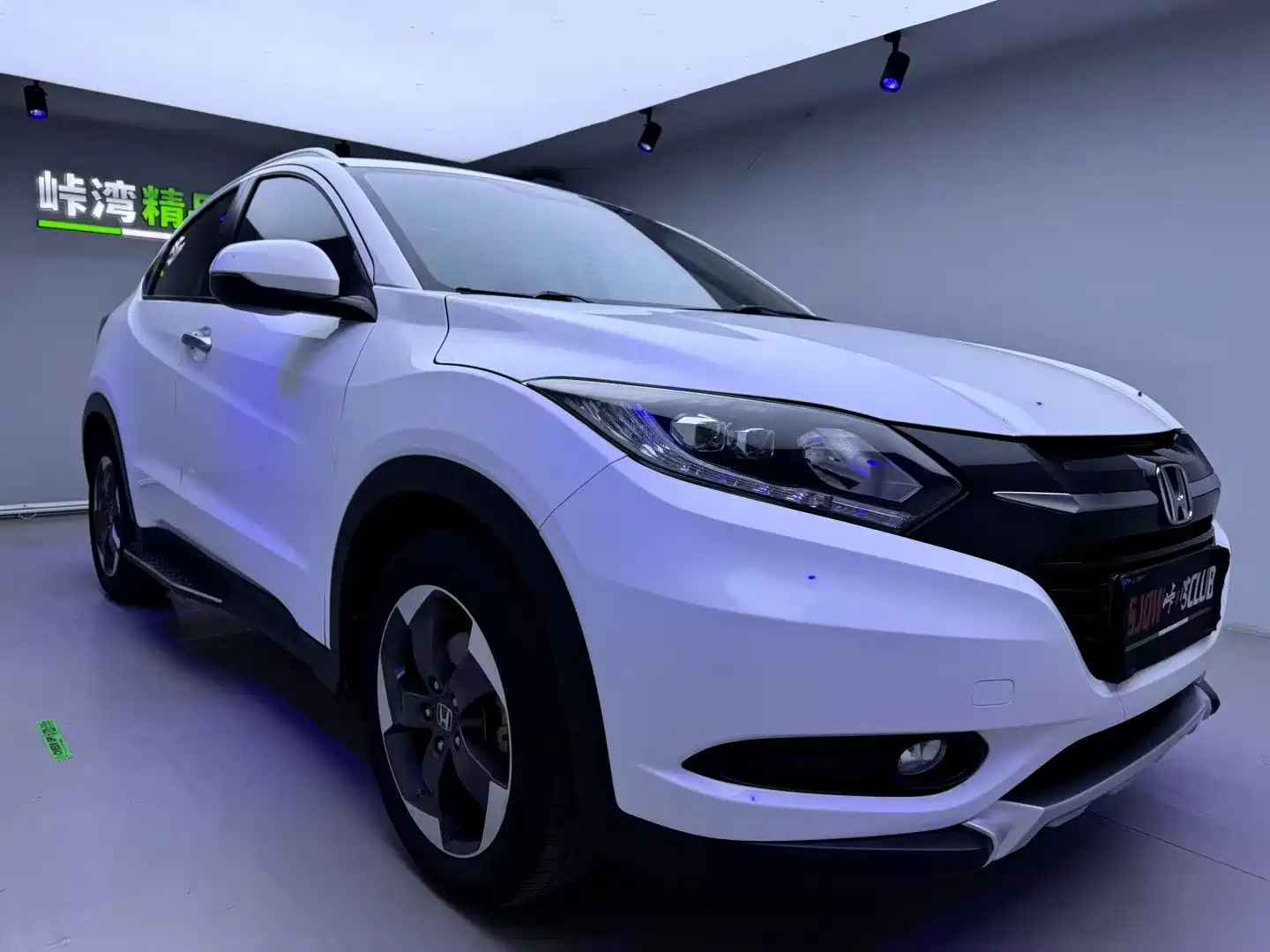 HONDA VEZEL 2015