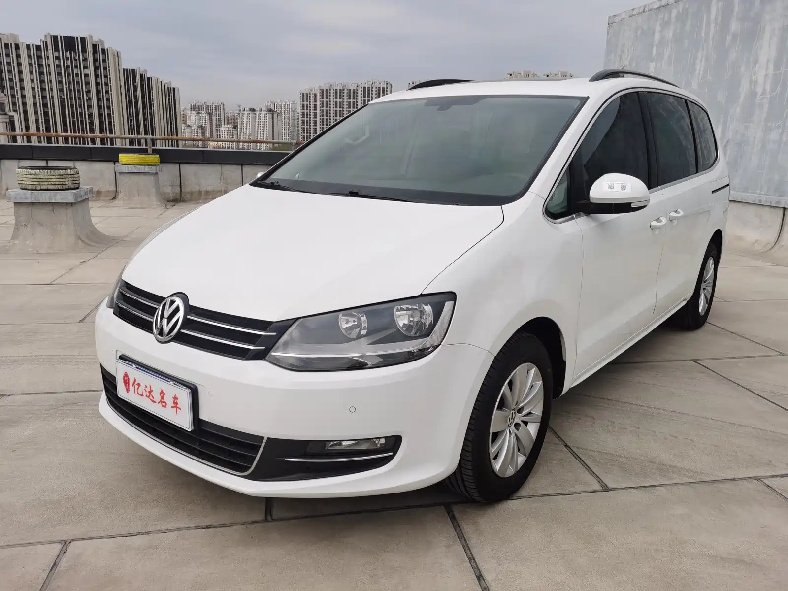 VOLKSWAGEN SHARAN 2014