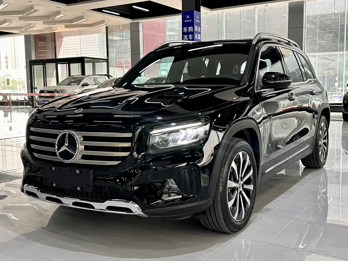 MERCEDES BENZ GLB 2024