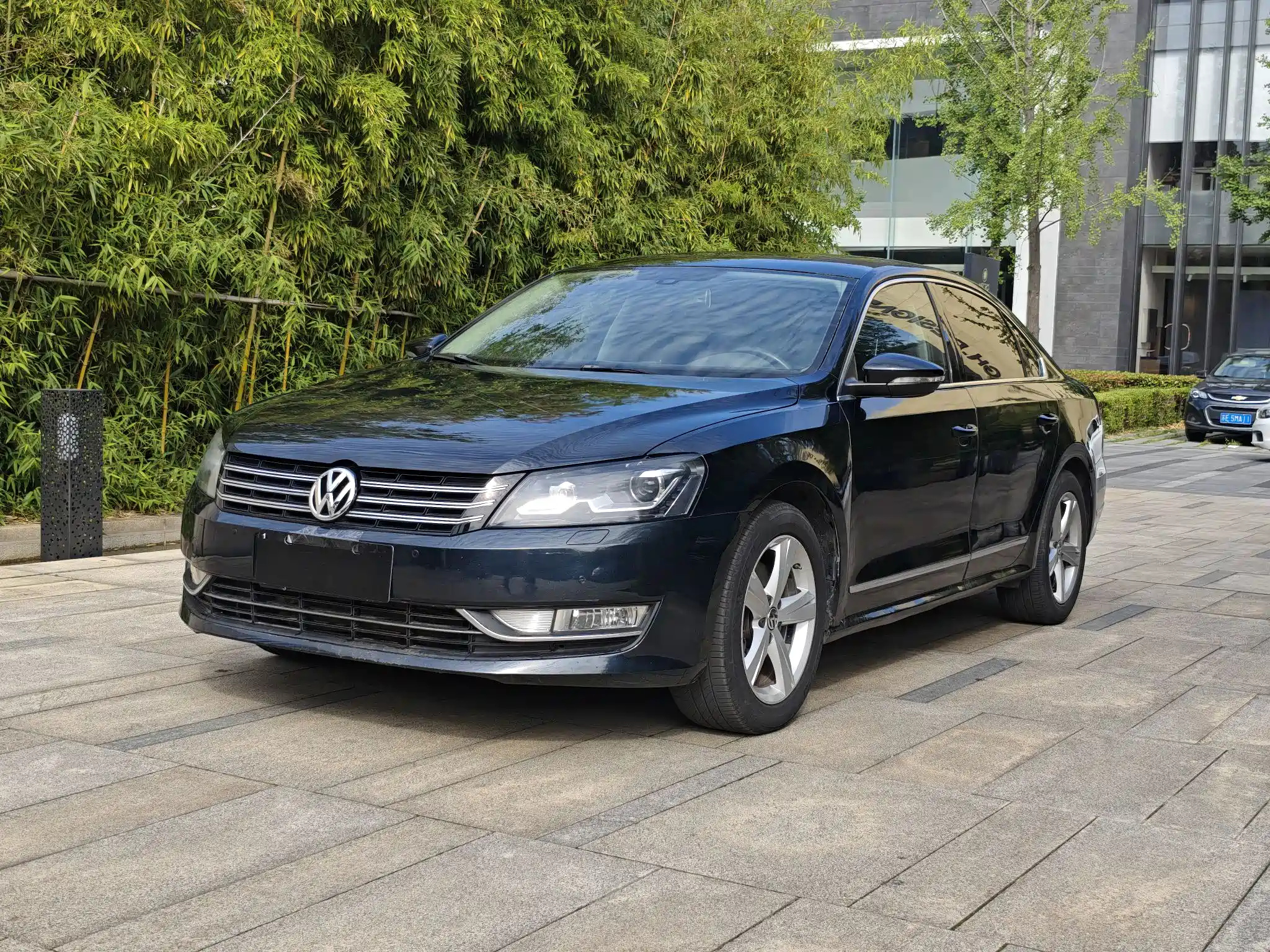 VOLKSWAGEN PASSAT 2013