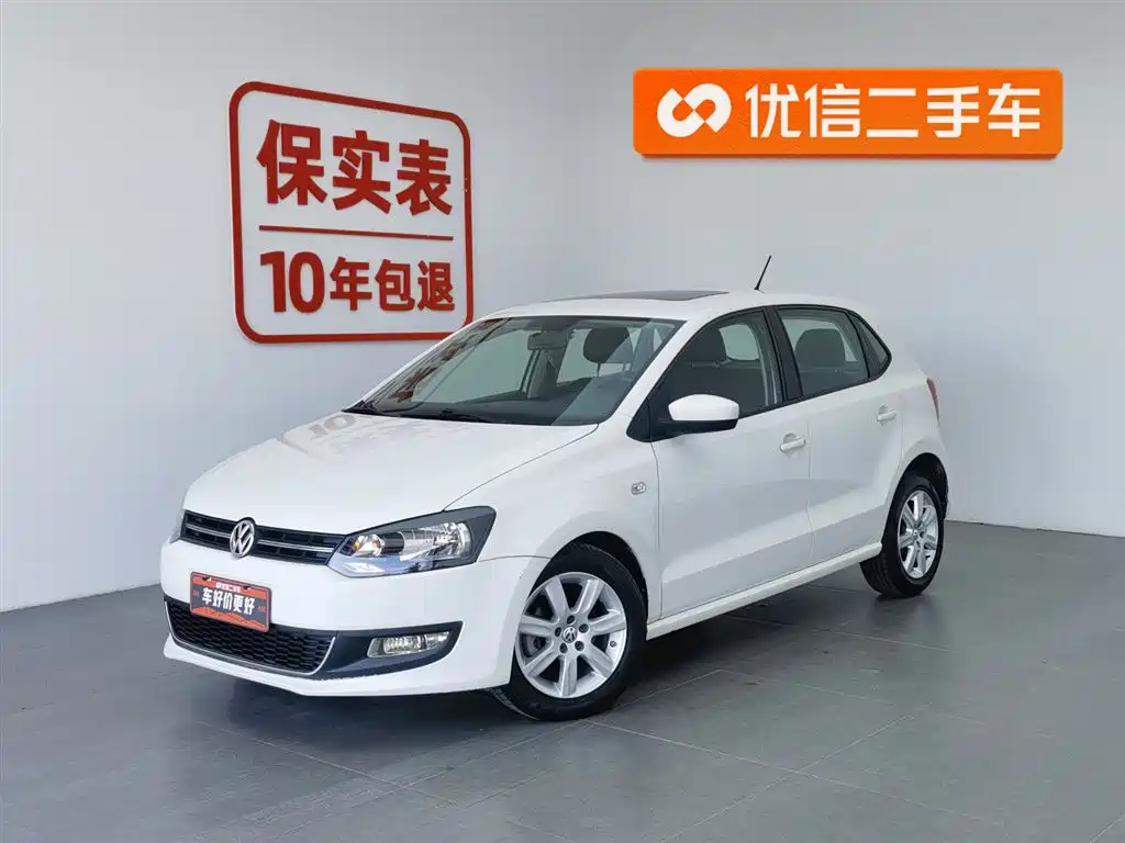 VOLKSWAGEN POLO 2011