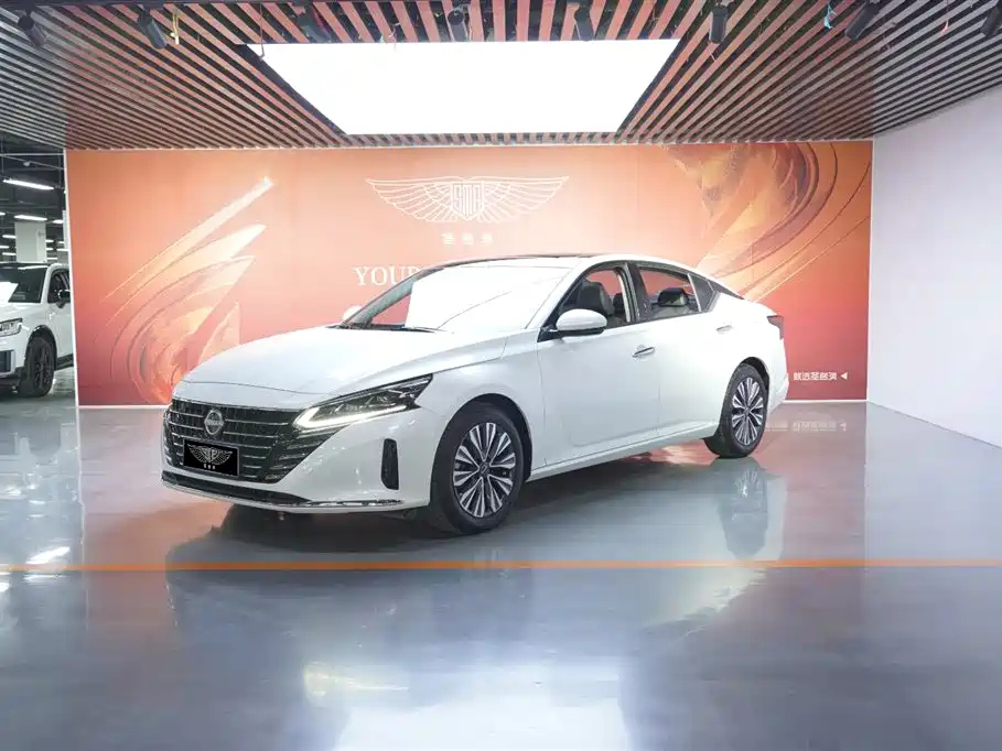 NISSAN TEANA 2022