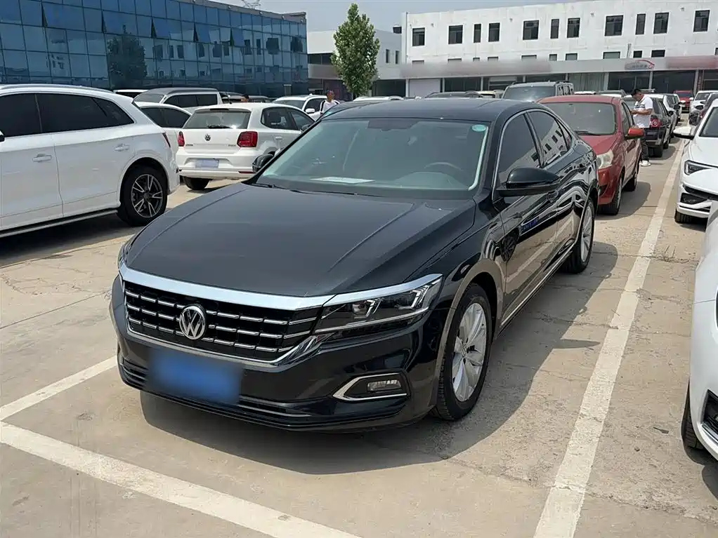 VOLKSWAGEN PASSAT 2019