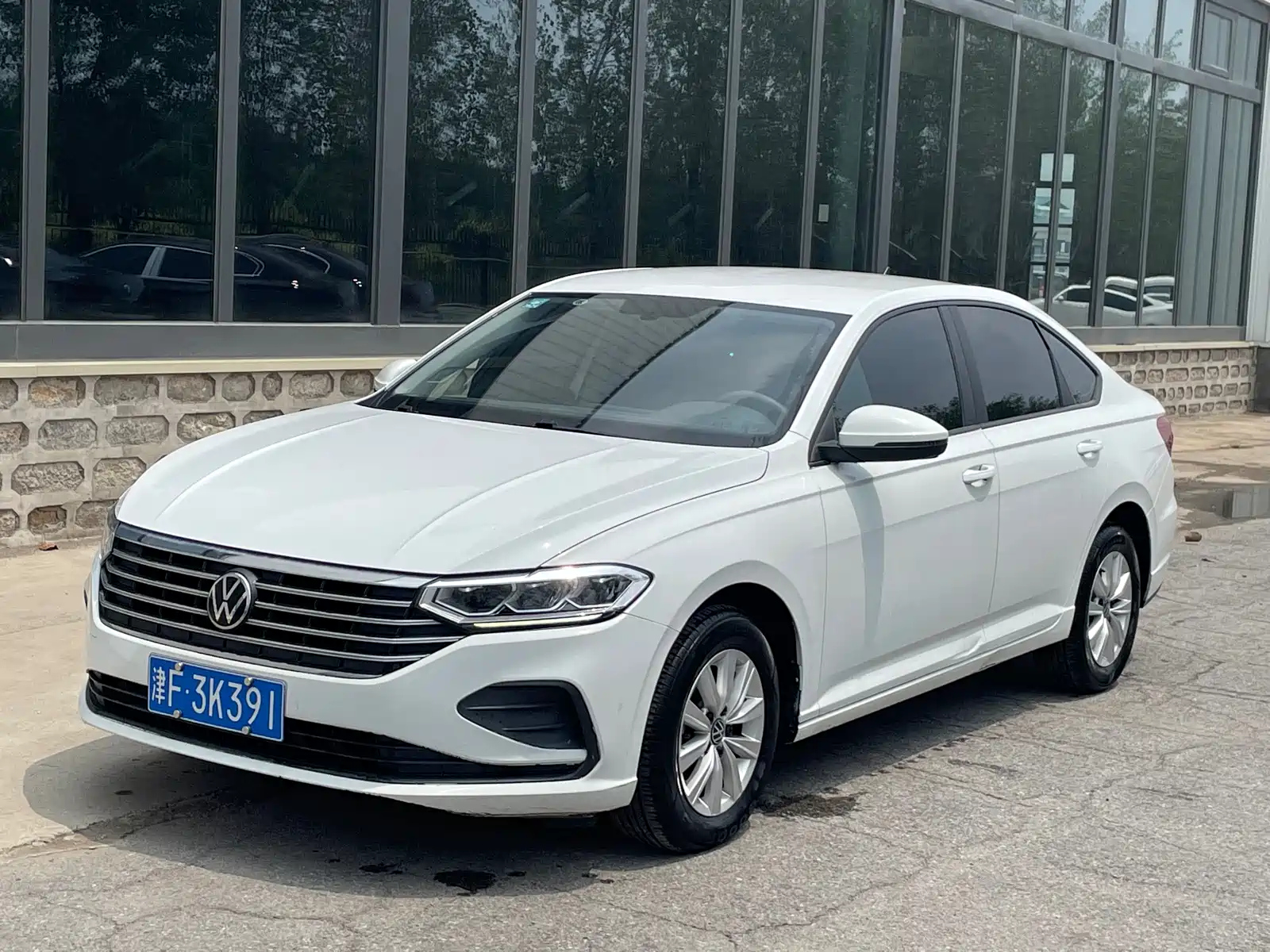 VOLKSWAGEN LAVIDA 2023
