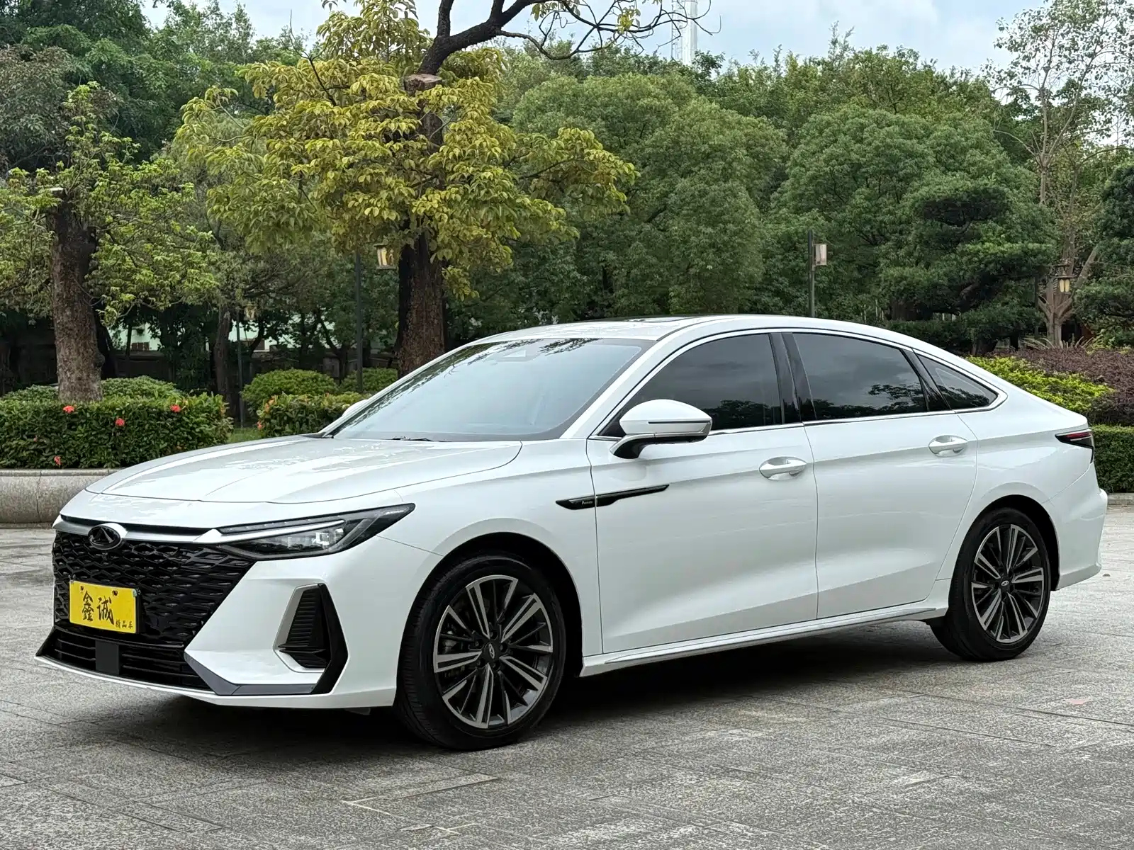 CHERY ARRIZO 8